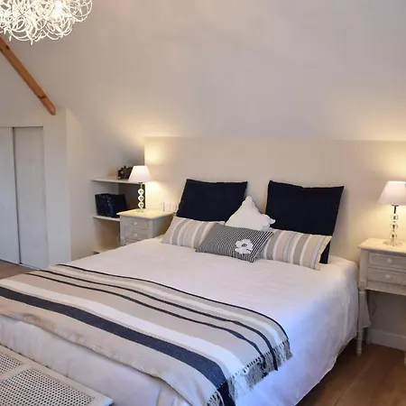 Appartement Les Rougemonts Coton à Champguyon Extérieur photo